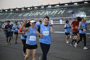 BIB: 833, 52563, 5247
                            <button type="button" onclick="openModal(10464887)" class="btn btn-primary btn-sm float-right btn-popup" data-toggle="modal" data-target=".modal-high-quality">
                        <i class="fas fa-shopping-cart"></i> Add to Cart
                    </button>
                                            <button type="button" onclick="isThisMe(10464887, true)" class="btn btn-success btn-sm float-right btn-popup btn-isme hidden" data-toggle="tooltip" data-placement="bottom" title="นี่คือรูปของคุณใช่ไหม คลิกที่นี่เพื่อเอาเข้าอัลบั้ม">
                        <i class="fas fa-plus"></i> Add to album
                    </button>
                    <button type="button" onclick="isThisMe(10464887, false)" class="btn btn-warning btn-sm float-right btn-popup btn-isnotme hidden">
                        <i class="fas fa-ban"></i> Remove from album
                    </button>